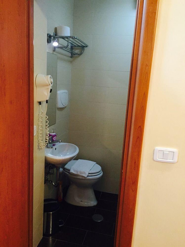 Zhihua Guest House 로마 외부 사진